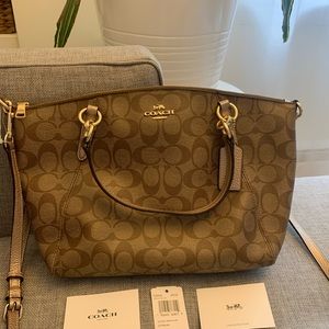 Coach Kelsey purse. New never used ✅